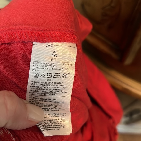 Old Navy Cropped Jumpsuit - Picture 9 of 9